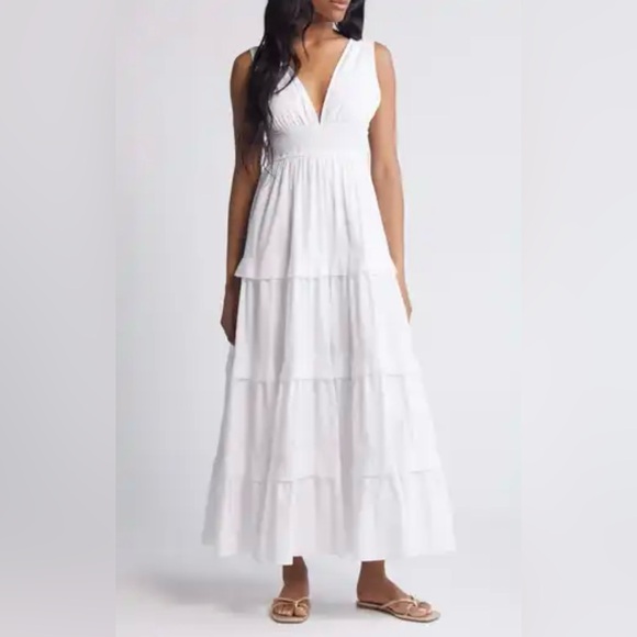 Chelsea28 Dresses & Skirts - CHELSEA 28 - V-Neck Tiered Maxi Dress Size M